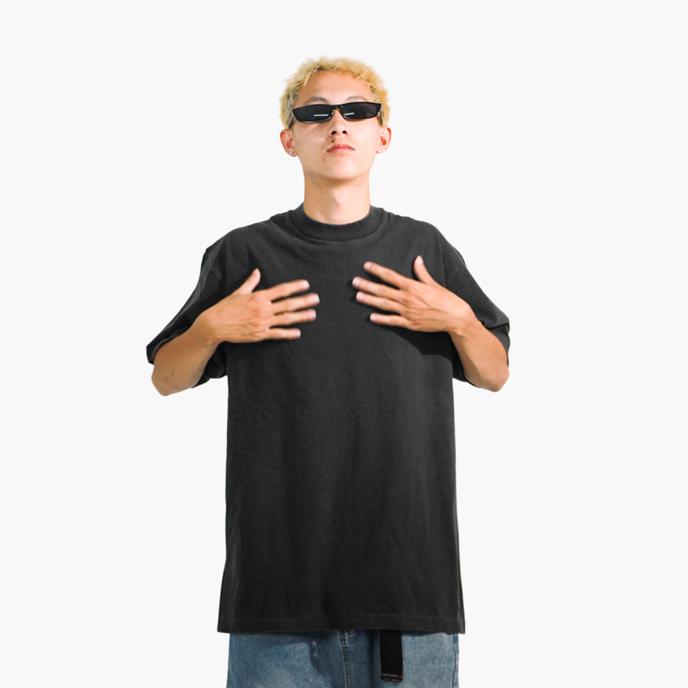 รูปคนใส่เสื้อจริง SAVAGE OVERSIZE ภาพที่ 143