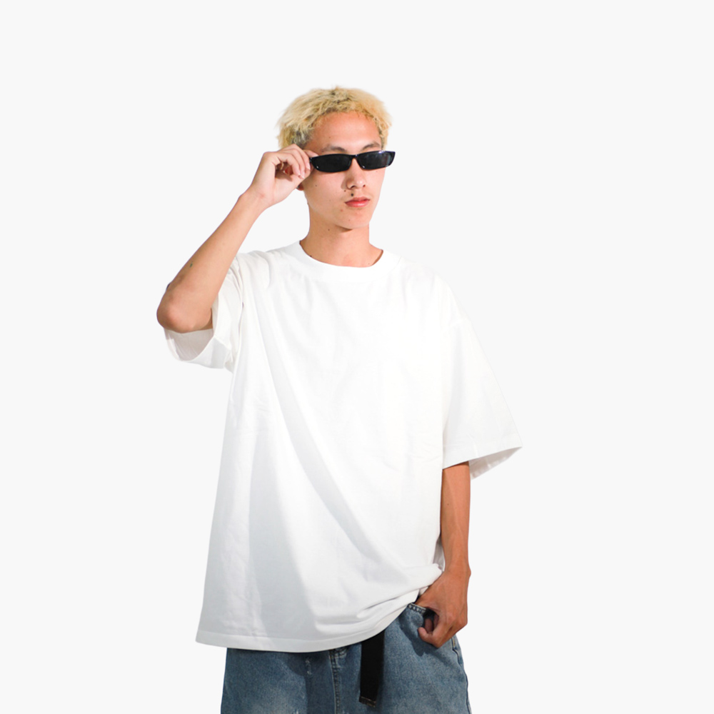 รูปคนใส่เสื้อจริง SAVAGE OVERSIZE ภาพที่ 171